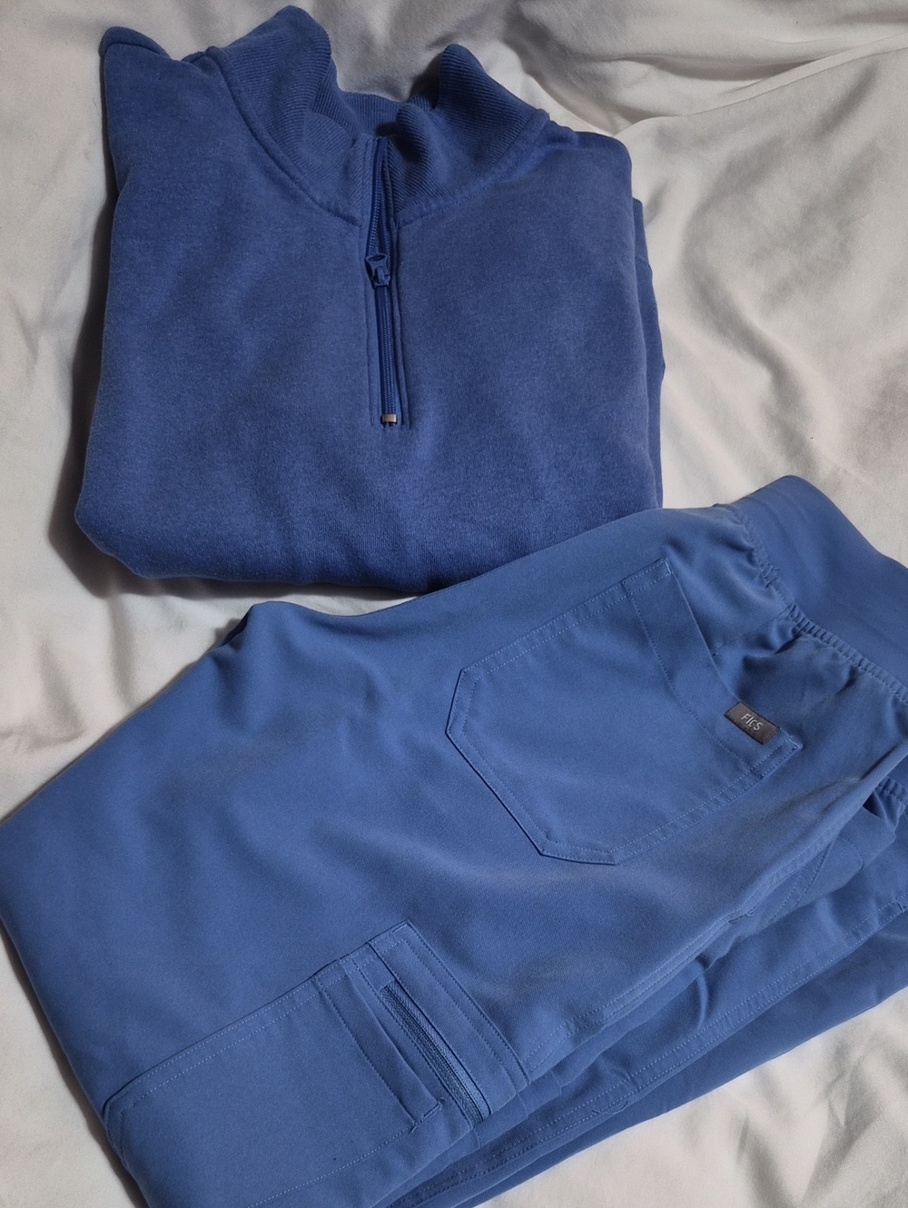 Figs Yola W/ Matching Quarter Zip Sweatshirt 💙- Ceil Blue XS Reg/S